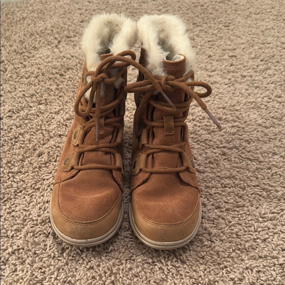 Sorel Brown Winter Boots with Cream Fur